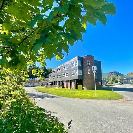 סבולבאר Marina Hotel Lofoten מראה חיצוני תמונה
